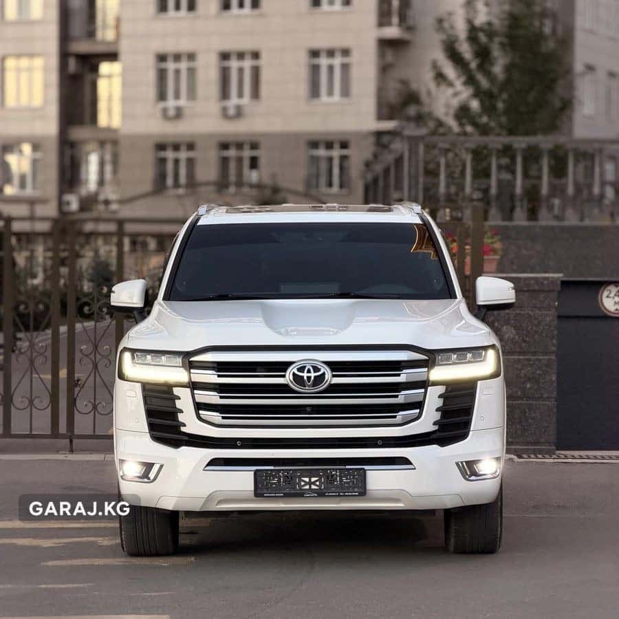 Toyota Land Cruiser 300 2022, Бишкек