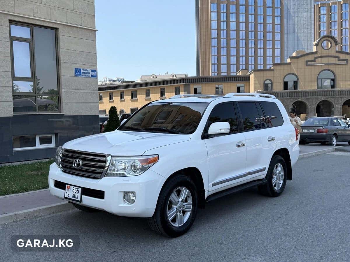 Toyota Land Cruiser 200 2008, Бишкек