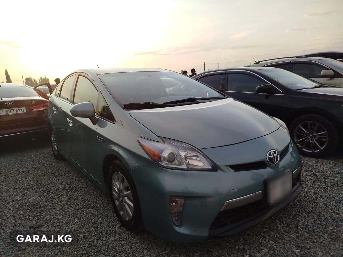Toyota Prius 2014, Бишкек