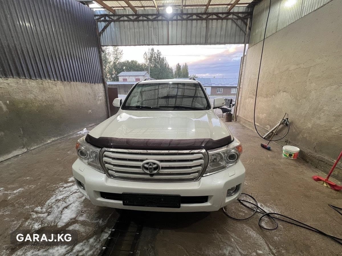 Toyota Land Cruiser 200 2012, Бишкек