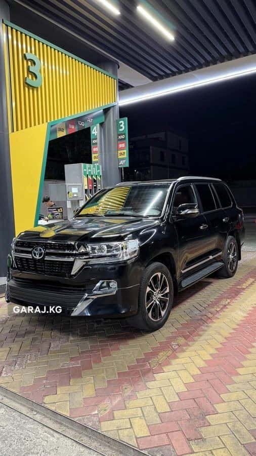 Toyota Land Cruiser 200 2017, Бишкек