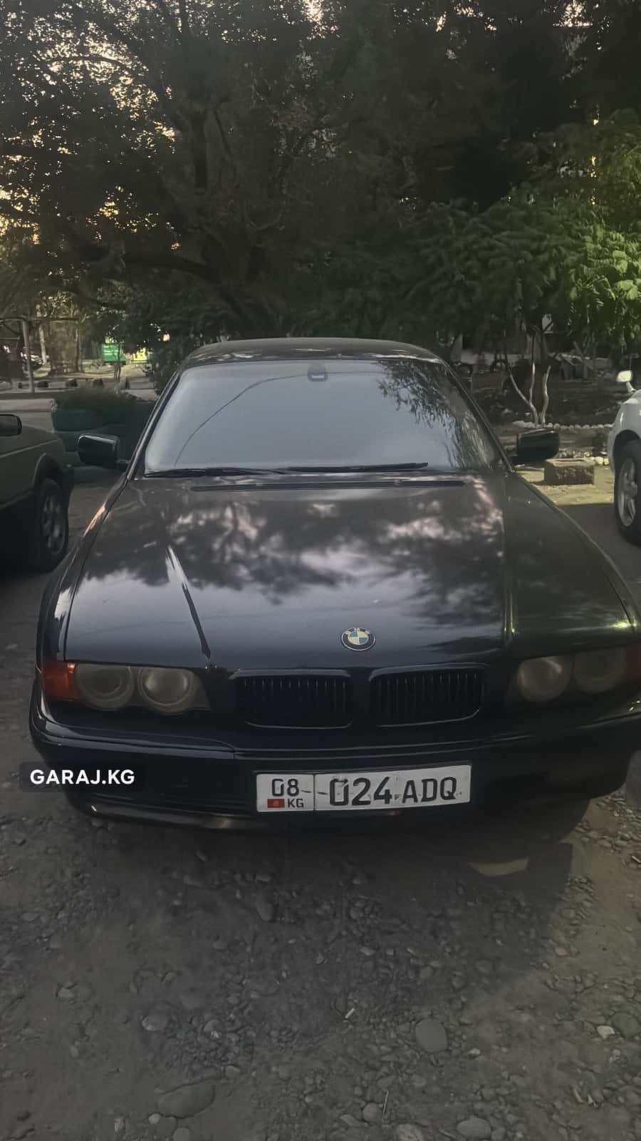 BMW 7 Series 2001, Токмок