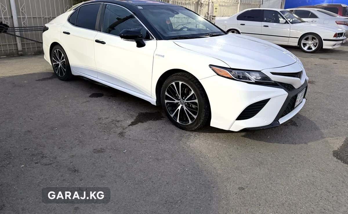 Toyota Camry 2018, Ош