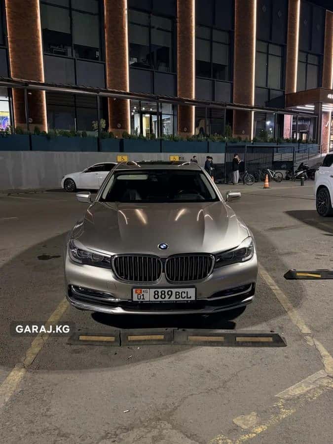 BMW 7 Series 2016, Бишкек