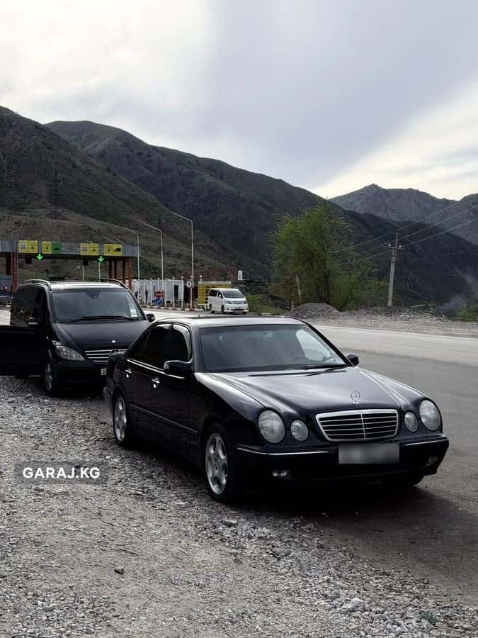 Mercedes-Benz E-Class 2001, Майлуу-Суу