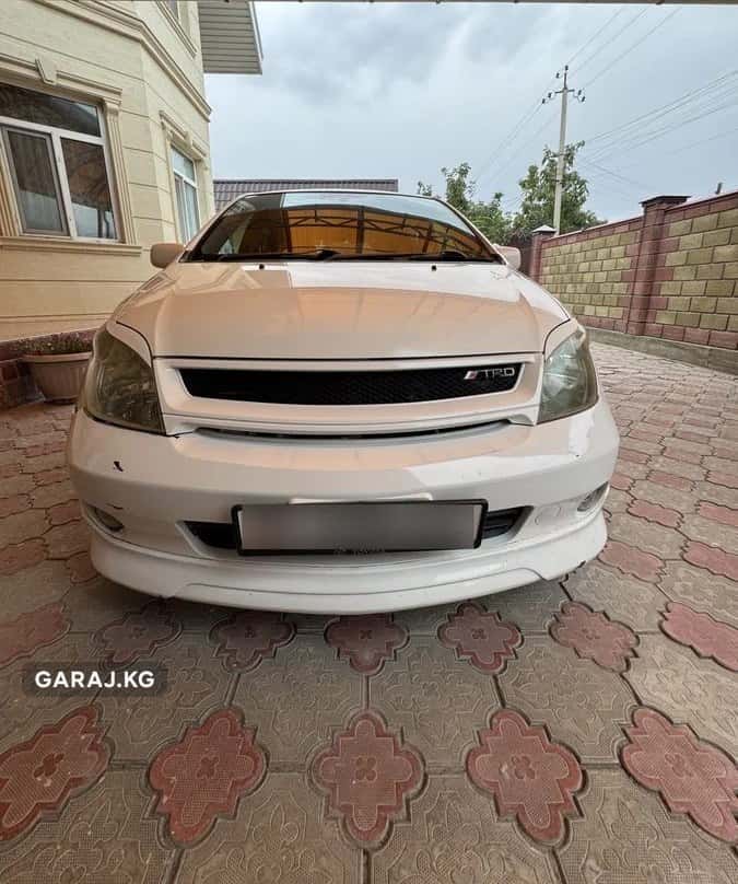 Toyota Ist 2004, Бишкек