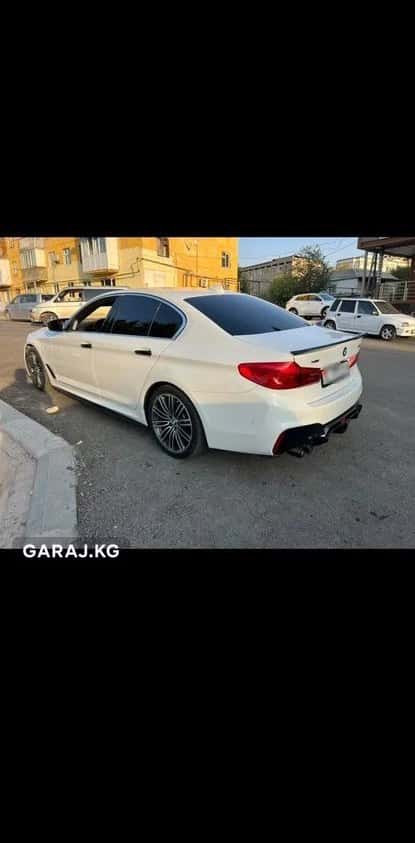 BMW 5 Series 2019, Ош