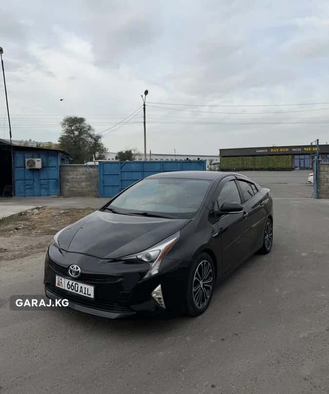 Toyota Prius 2016, Бишкек