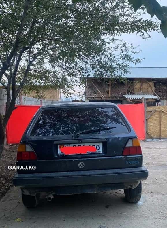 Volkswagen Golf 1991, Базар-Коргон