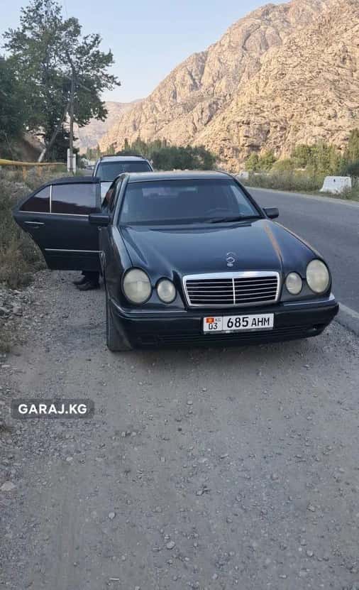 Mercedes-Benz E-Class 1997, Айдаркен