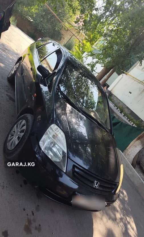 Honda Stream 2002, Кадамжай