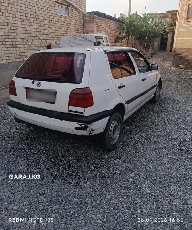 Volkswagen Golf 1993, Маасы