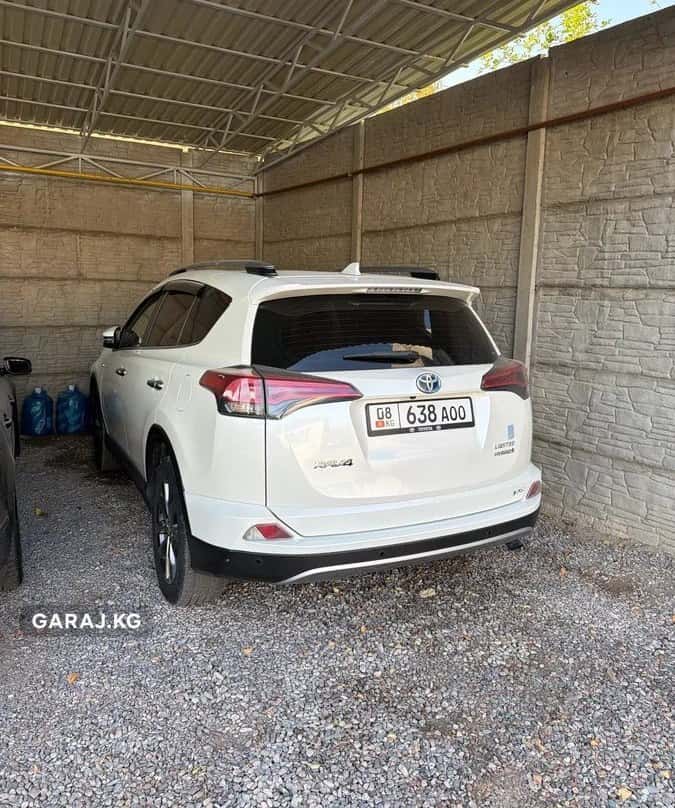Toyota RAV4 2018, Токмок