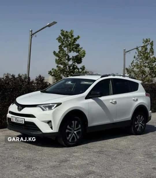 Toyota RAV4 2017, Бишкек
