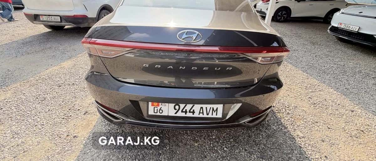 Hyundai Grandeur 2021, Ош
