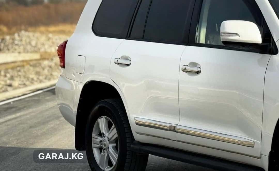 Toyota Land Cruiser 200 2012, Ош