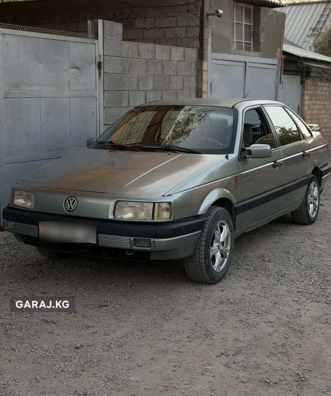 Volkswagen Passat 1988, Бишкек
