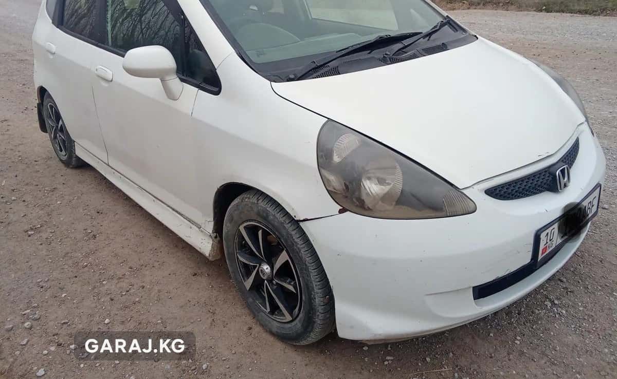 Honda Fit 2002, Баткен