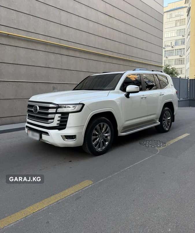 Toyota Land Cruiser 300 2023, Бишкек