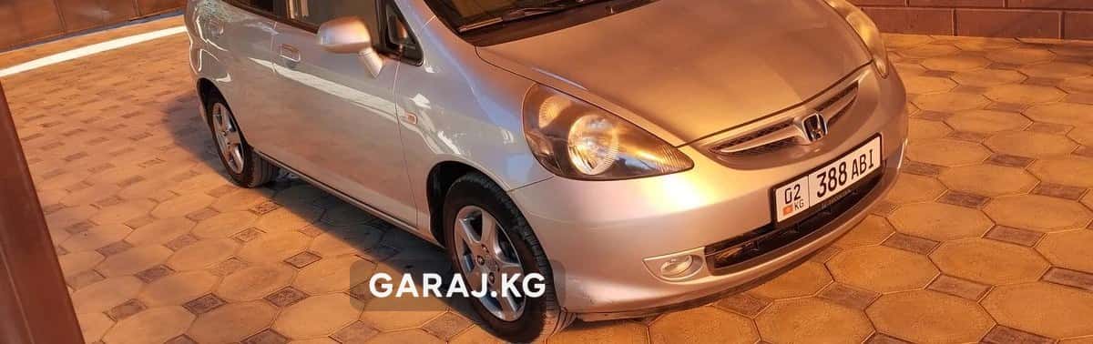 Honda Jazz 2008, Узген