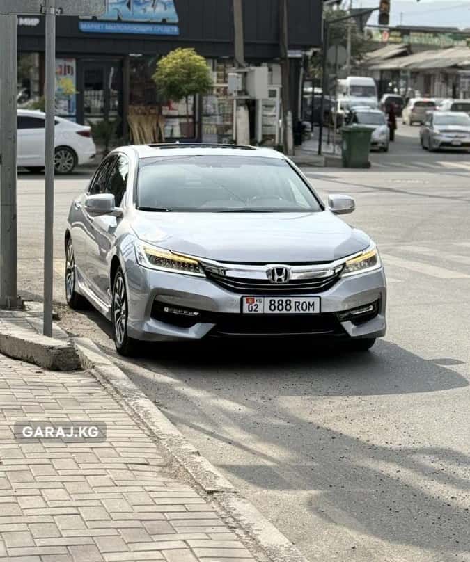 Honda Accord 2017, Ош