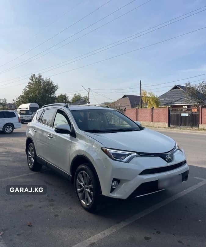 Toyota RAV4 2017, Бишкек