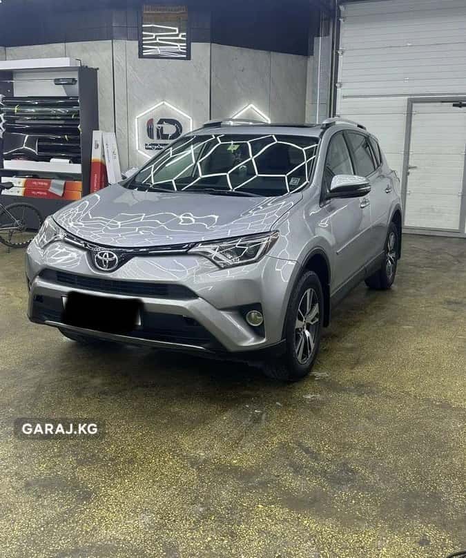 Toyota RAV4 2017, Бишкек