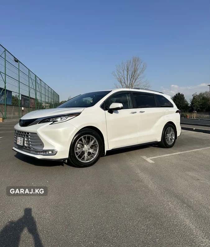 Toyota Sienna 2022, Бишкек