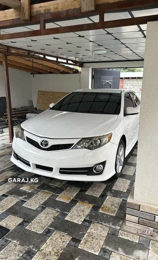 Toyota Camry 2012, Бишкек