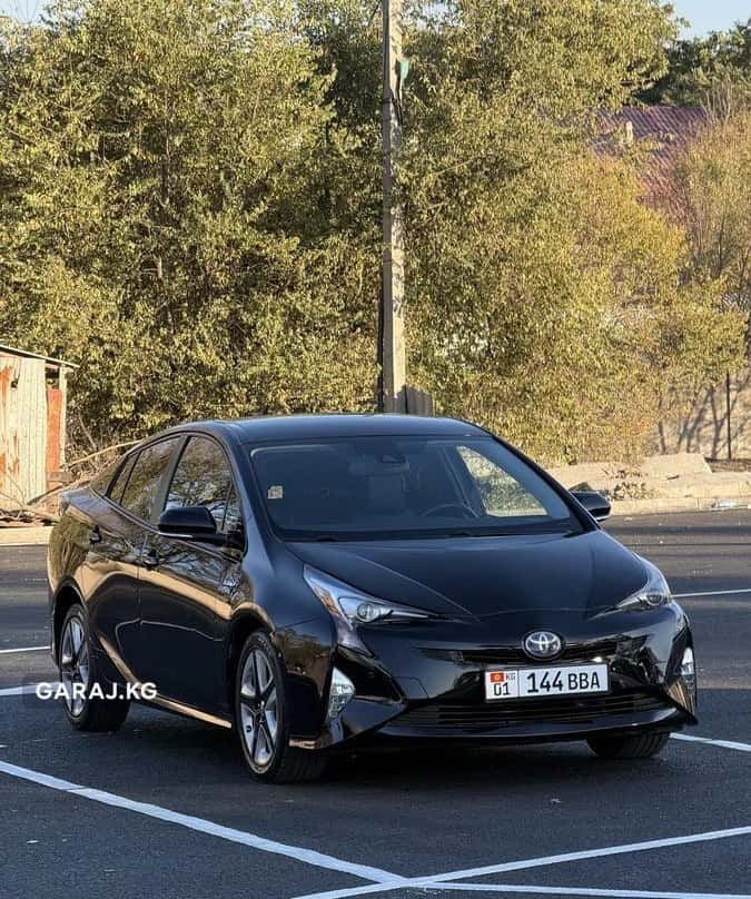 Toyota Prius 2017, Бишкек