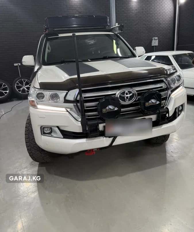 Toyota Land Cruiser 200 2017, Бишкек
