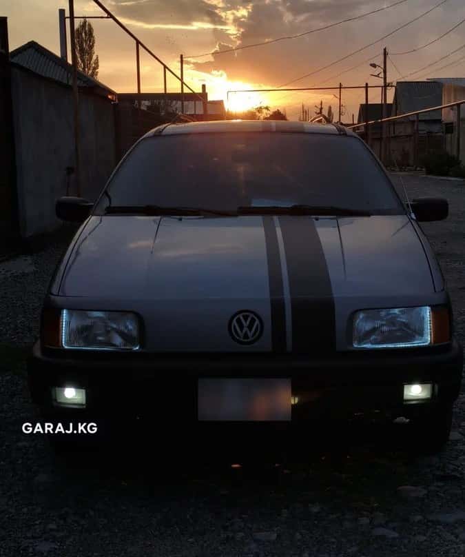 Volkswagen Passat 1989, Токмок