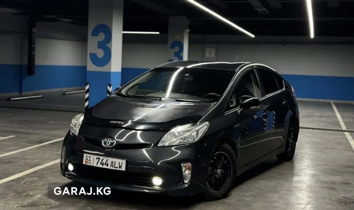 Toyota Prius 2013, Бишкек