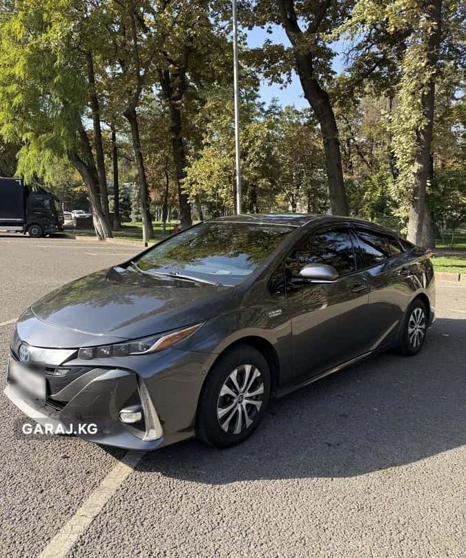 Toyota Prius 2019, Бишкек
