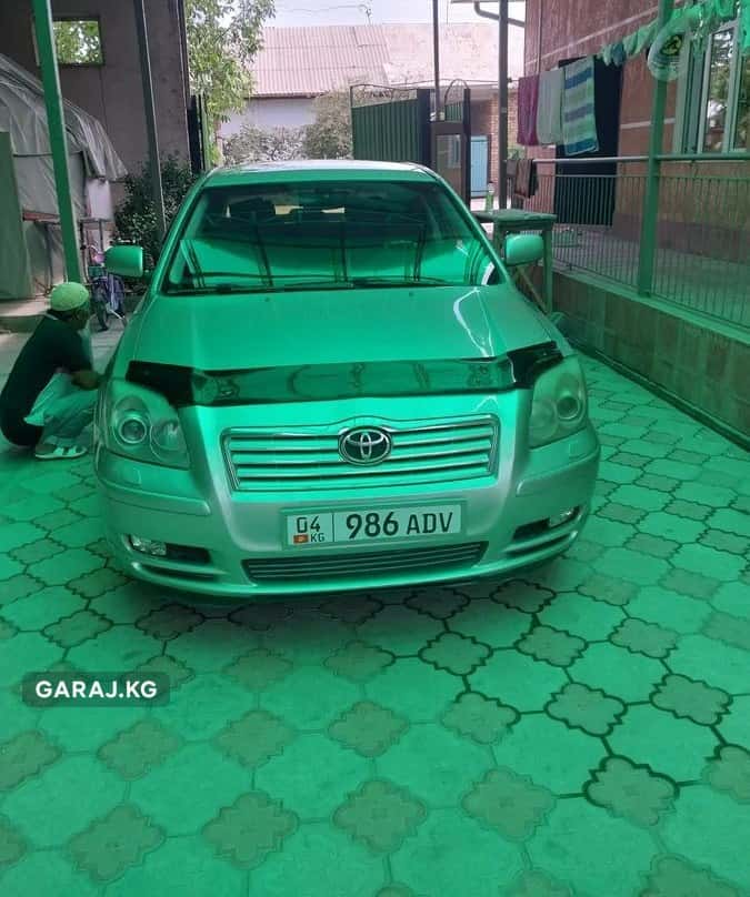 Toyota Avensis 2004, Таш-Кумыр