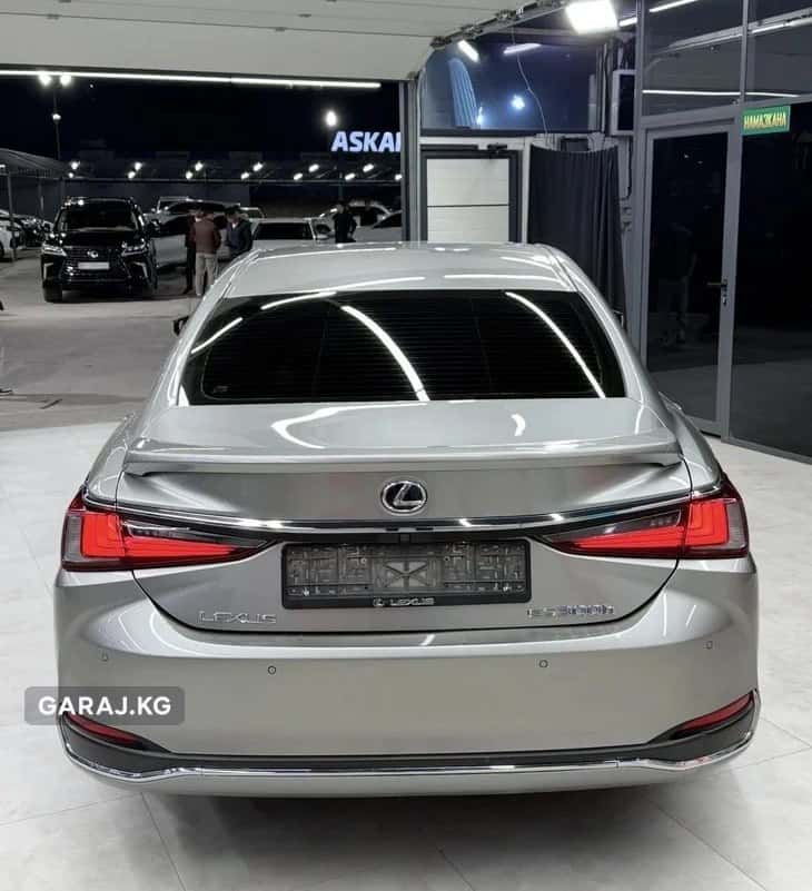 Lexus ES 2018, Бишкек