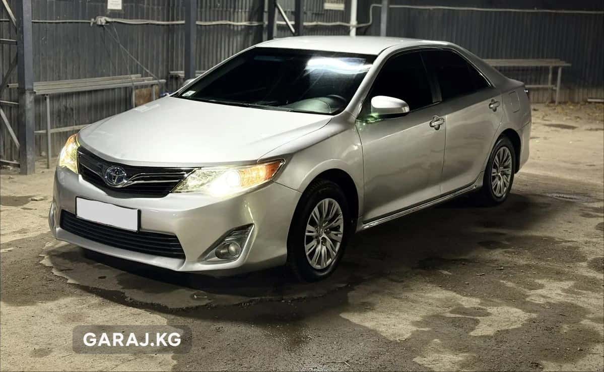Toyota Camry 2013, Бишкек