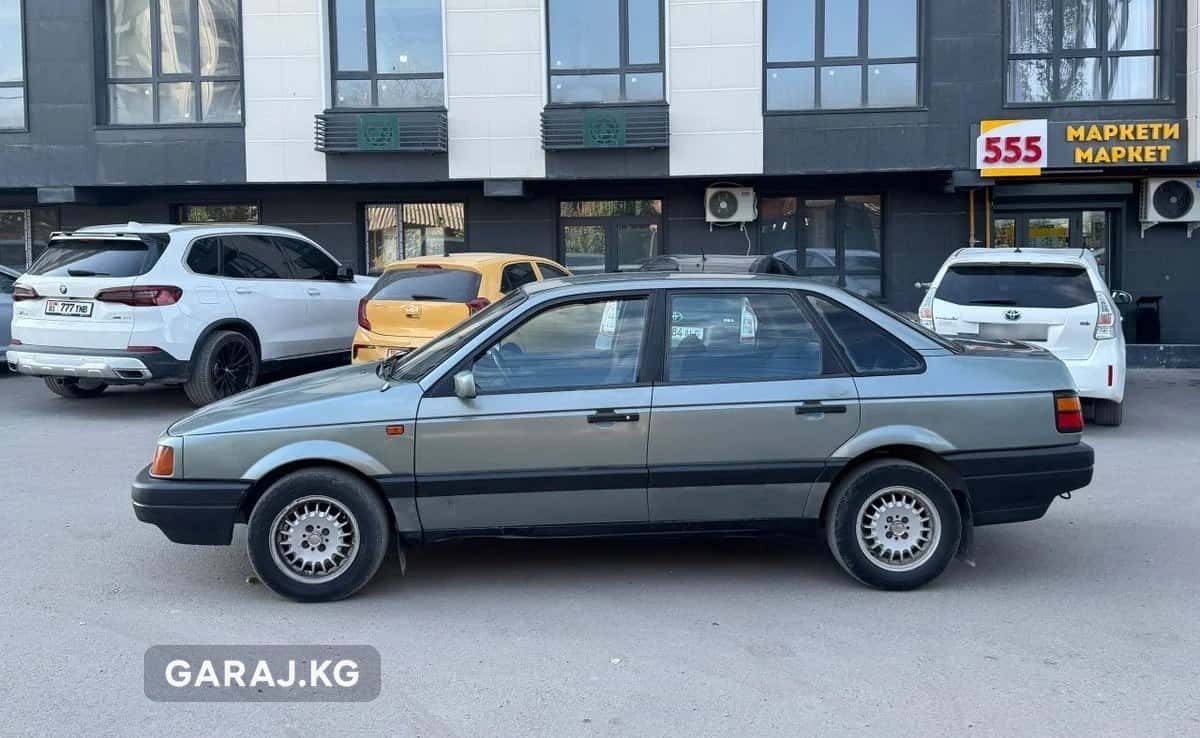 Volkswagen Passat 1989, Бишкек