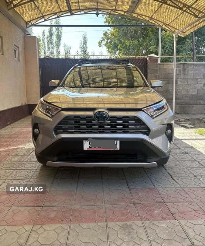 Toyota RAV4 2020, Бишкек