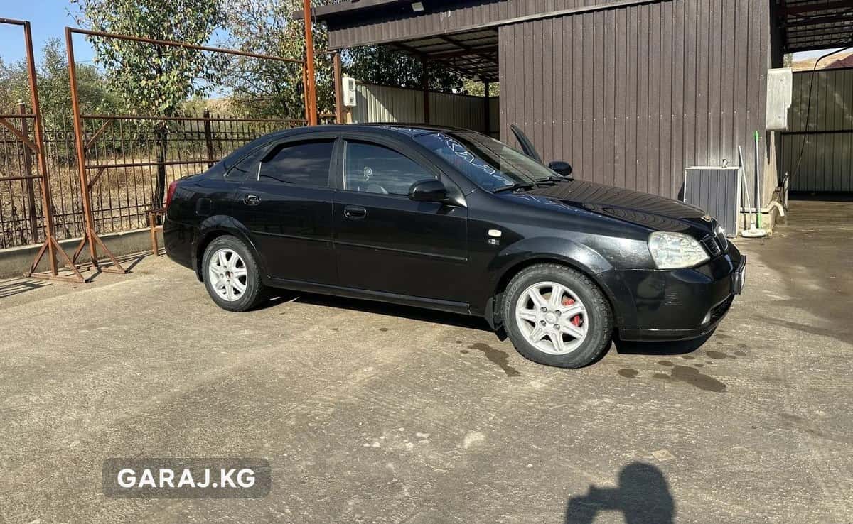 Chevrolet Lacetti 2004, Кербен