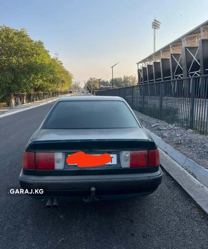 Audi S4 1994, Токмок
