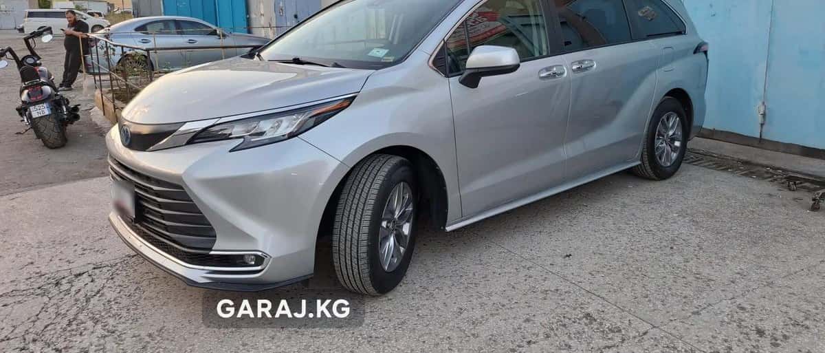 Toyota Sienna 2022, Бишкек