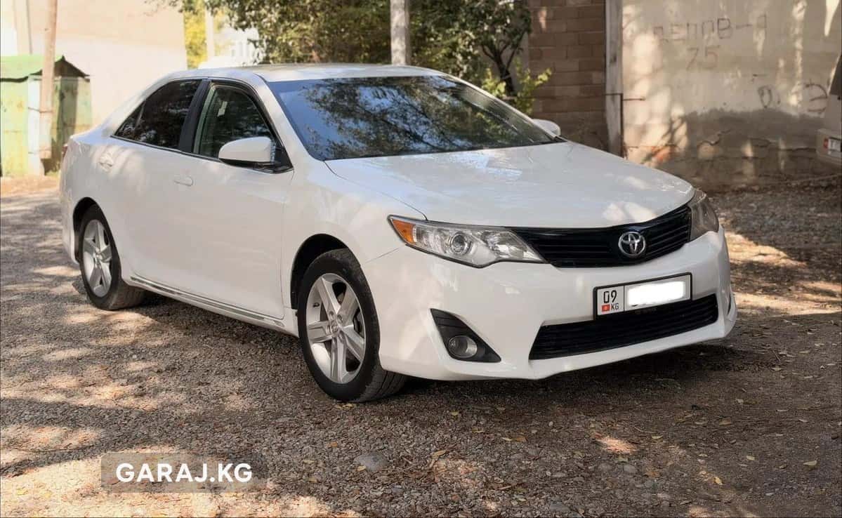 Toyota Camry 2011, Бишкек
