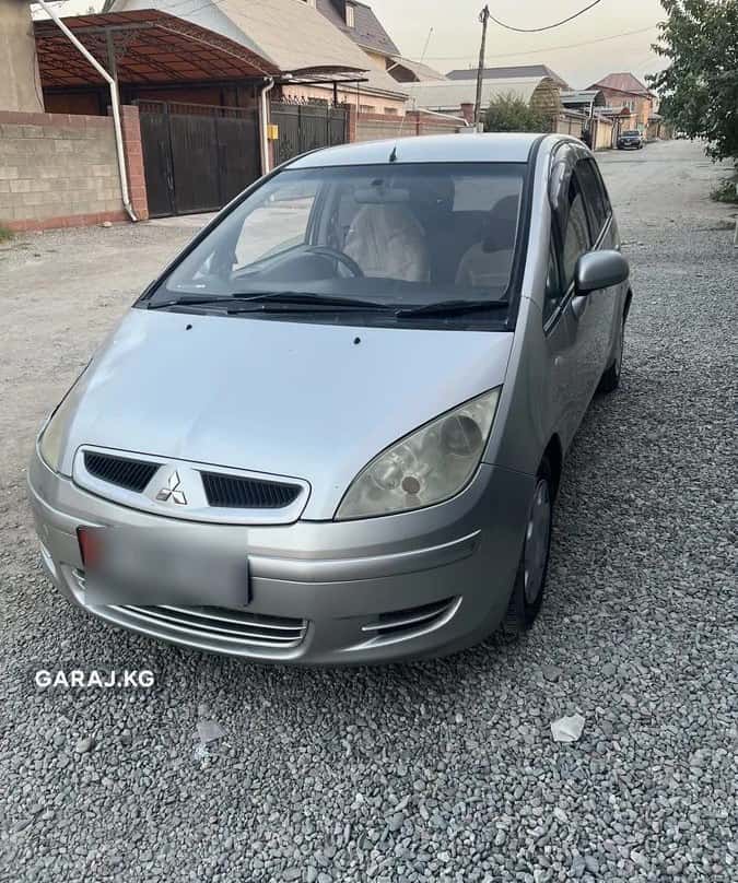 Mitsubishi Colt 2003, Бишкек