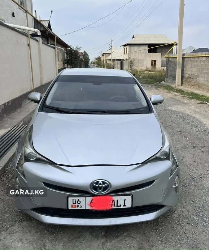 Toyota Prius 2016, Ош