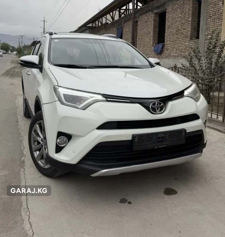 Toyota RAV4 2016, Араван