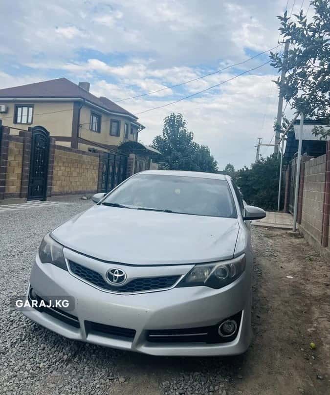 Toyota Camry 2012, Бишкек