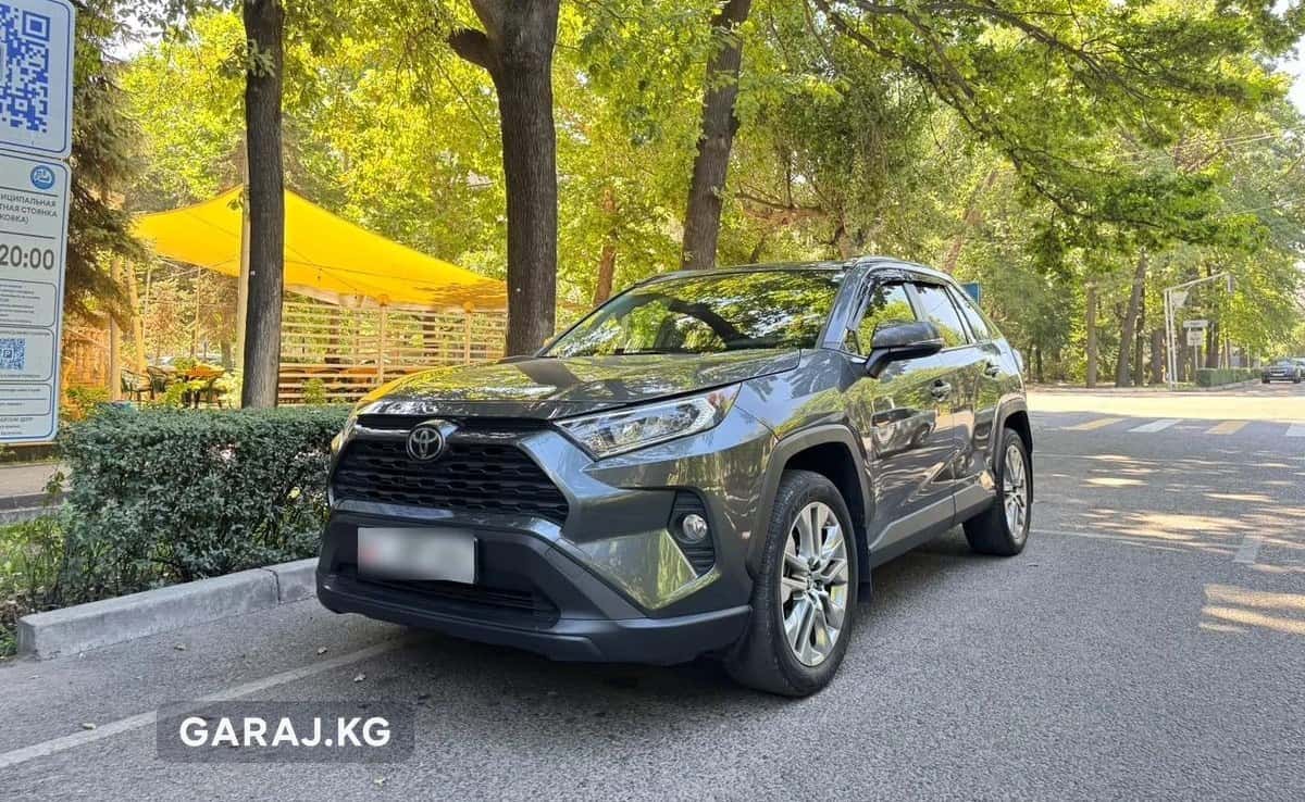Toyota RAV4 2019, Бишкек