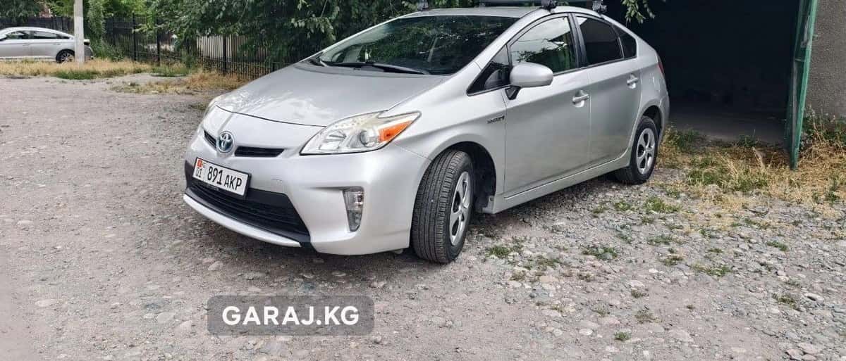 Toyota Prius 2015, Бишкек