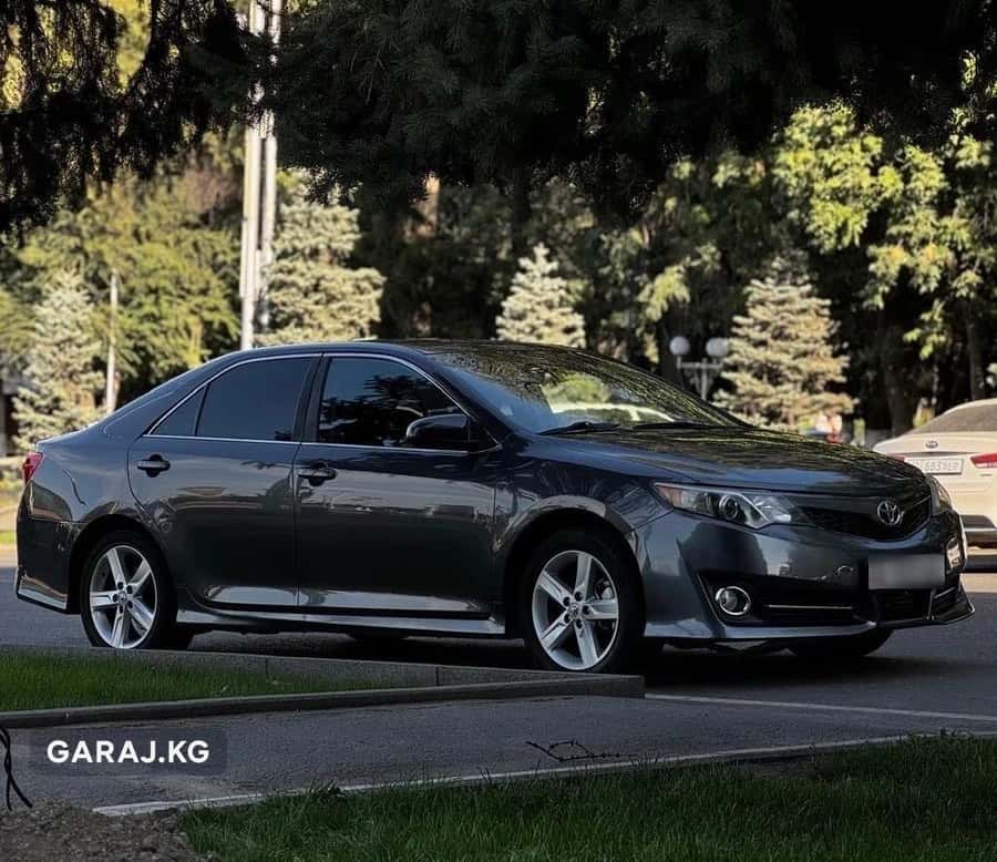 Toyota Camry 2012, Бишкек